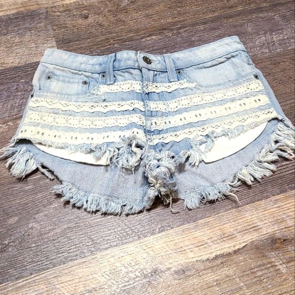Carmar Morgan Cheeky Frayed Hem Shorts - Picture 2 of 10